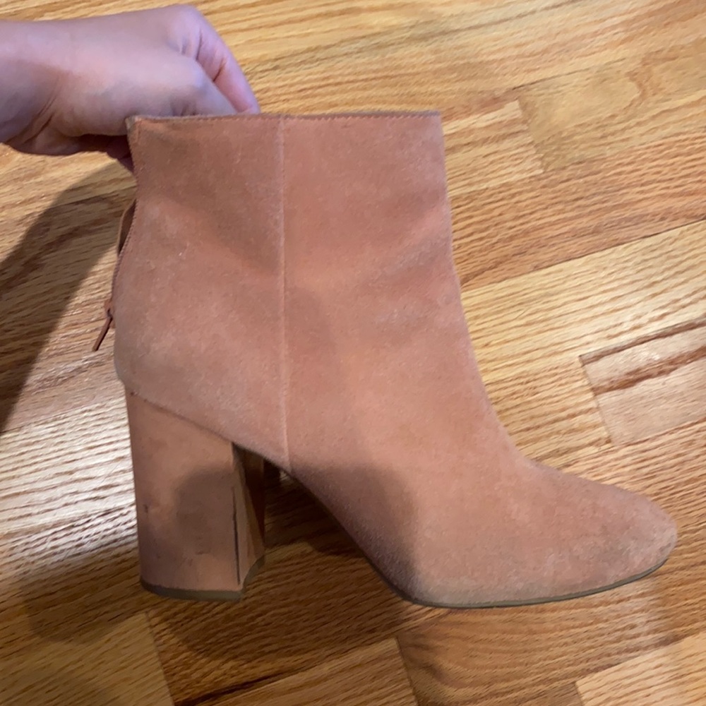 Kenneth Cole Pink faux suede booties
